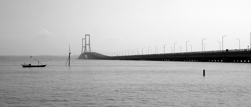 sby-5-suramadu bridge