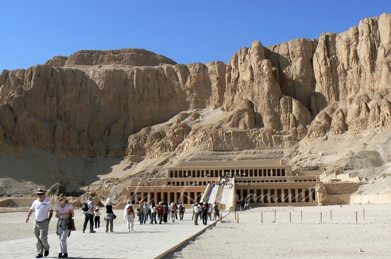 1.P1000716deir el bahri