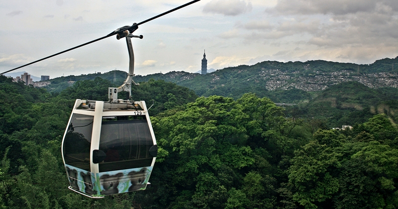 taipei and taipei 101 seen from gondola to maokong