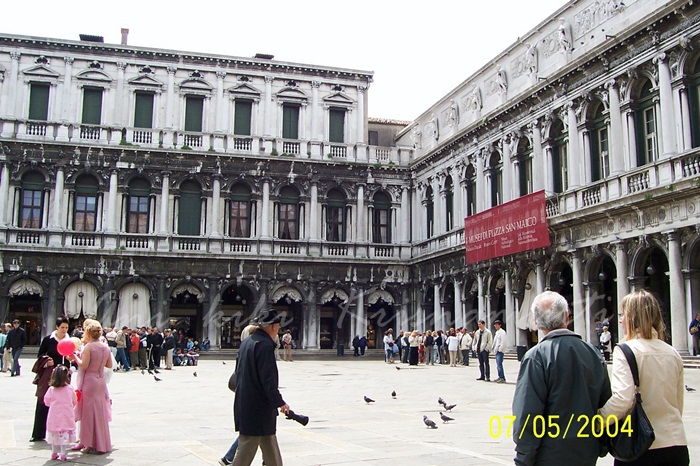 Procuratie Nuove and the Napoleonic Wing