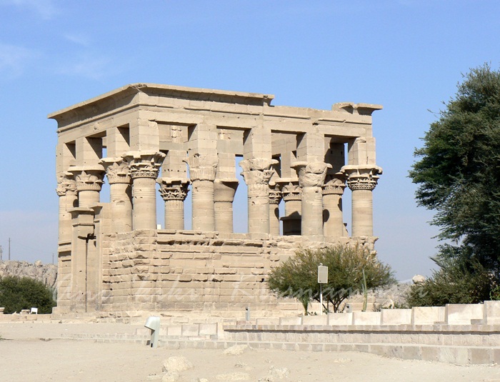 2.P1010155aswan-Philae Isl-temple of isis---