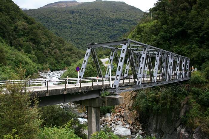 GATES OF HAAST
