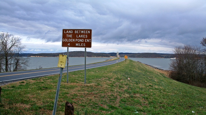 LAND BETWEEN THE LAKES