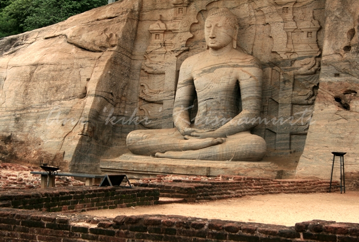 Gal Viharaa group of Buddha images