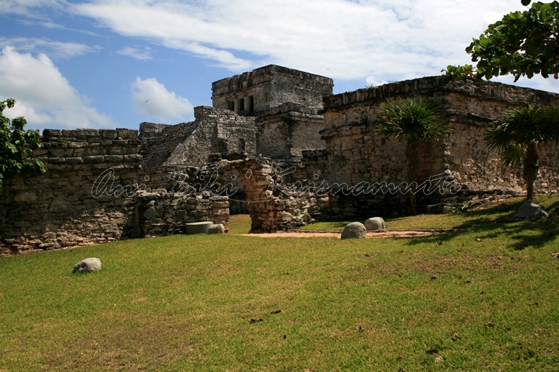 Pyramid El Castillo (The Castle)