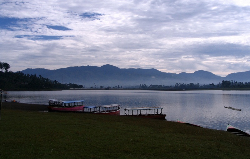 lake cileunca