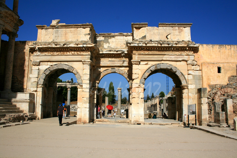 GATE OF AUGUSTUS &marble st-scared st