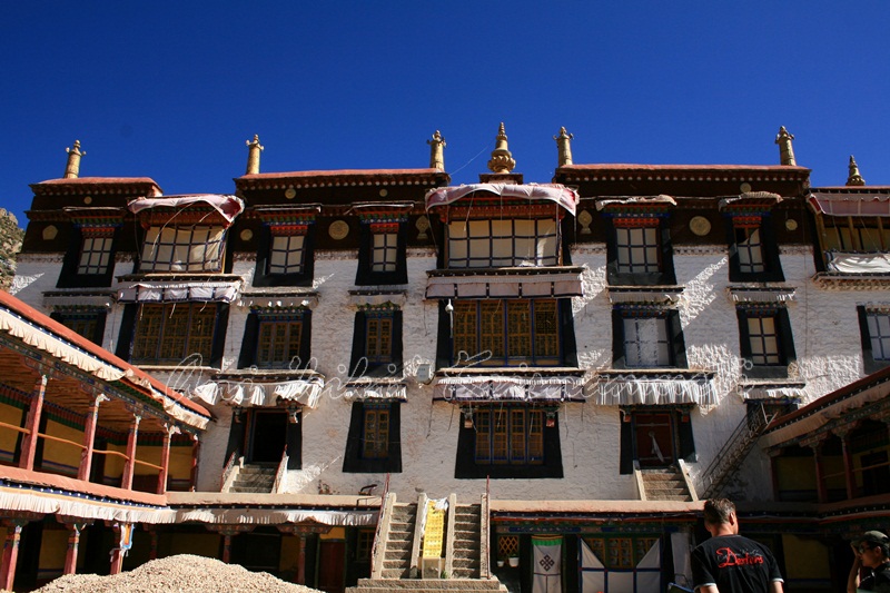 drepung monastery