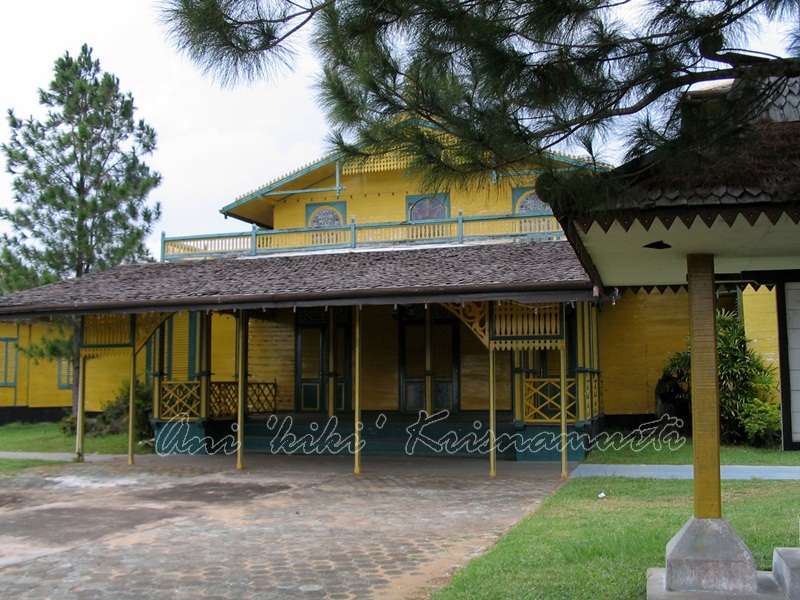 ketapang-matan palace