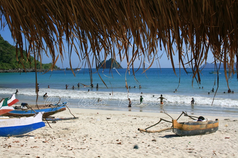 selong belanak beach