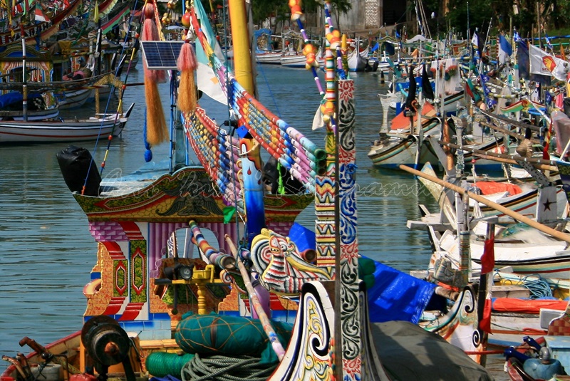 traditional wooden boat